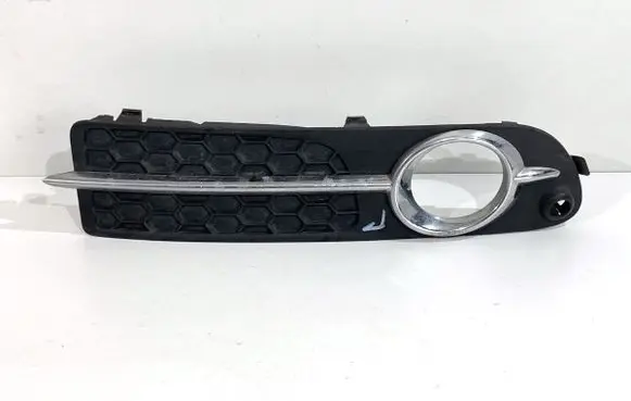 Volvo S80 Front bumper lower grill 30655930