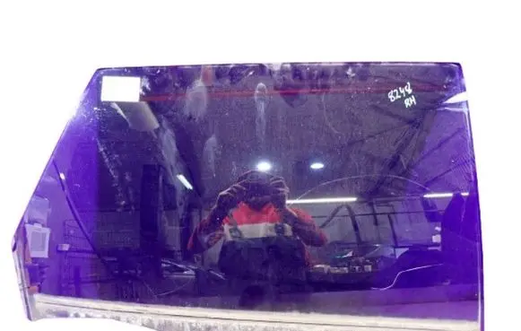 Nissan Murano Z50 Front door window glass four-door 