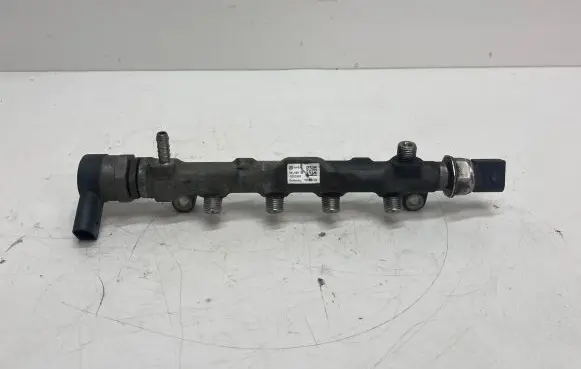 Volkswagen Golf VII Fuel main line pipe 04L089B 0202960