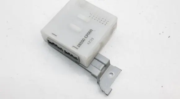 Nissan 350Z Door central lock control unit/module 28550CF000