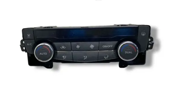 Nissan Qashqai Climate control unit 275004EA0A 20171216 1907770