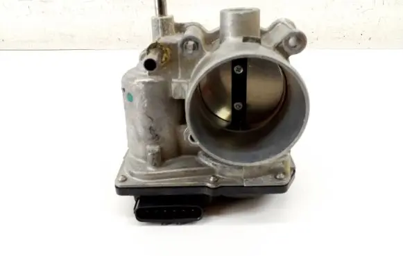 Toyota C-HR I Throttle valve 220300T110