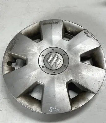 Suzuki Swift I R15 wheel hub/cap/trim 2845