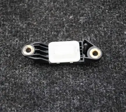 Mercedes-Benz C W203 Airbag deployment crash/impact sensor 0018209126