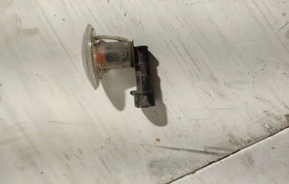 Lancia Lybra Front fender indicator light 46550560