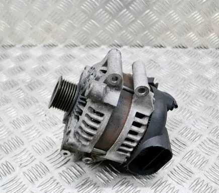 BMW 5 F10 F11 Generator/alternator 1042106441 7606628
