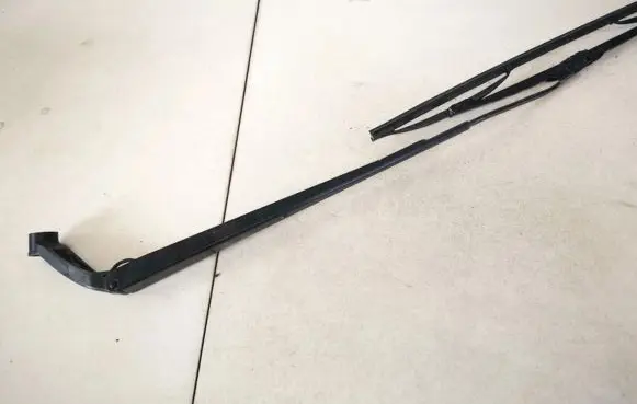 Toyota Corolla E120 E130 Front wiper blade arm