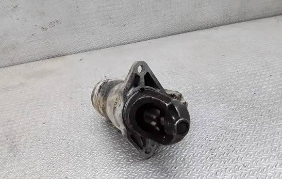 Subaru Impreza I Starter motor 23300AA280