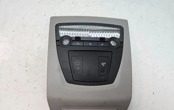 BMW 5 F10 F11 Front seat light 28332693