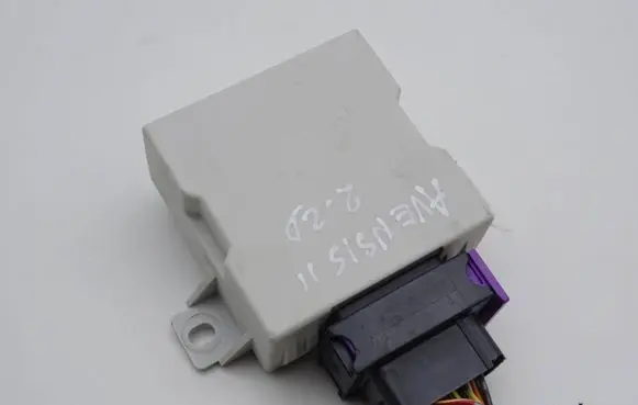 Toyota Avensis T250 Window wiper relay 150696