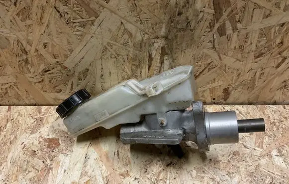 Volvo V50 Master brake cylinder 03350886551