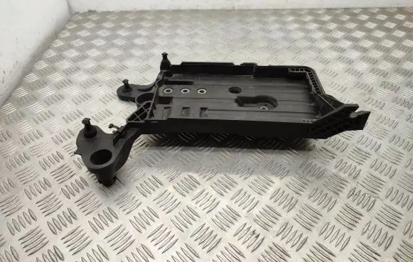 Battery tray