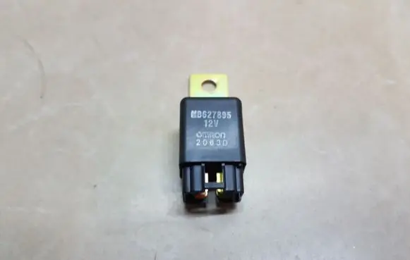 Mitsubishi Pajero Sport I Other relay MB627895