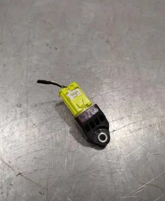 Toyota Auris E180 Airbag deployment crash/impact sensor 8983102140