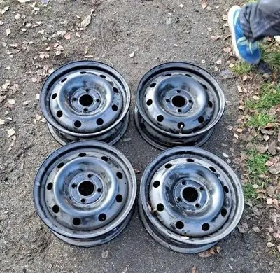 Dacia Sandero R14 steel rim 6001548516