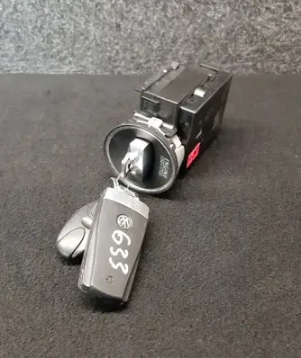 Volkswagen PASSAT B7 Ignition lock 3C0905843AE