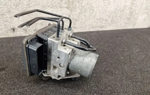 Audi A8 S8 D4 4H ABS Pump 4H0907379B