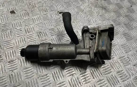 Mercedes-Benz CLK A209 C209 Oil filter mounting bracket A2711800610