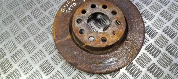 Volkswagen Golf V Front brake disc