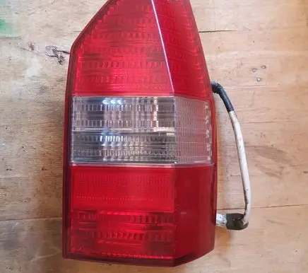 Mitsubishi Space Wagon Rear/tail lights 22087262 12V21251