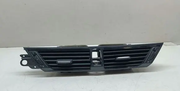 BMW X1 E84 Dash center air vent grill 9258354 64229258354