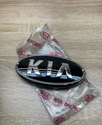 KIA Ceed Manufacturer badge logo/emblem 863203E500