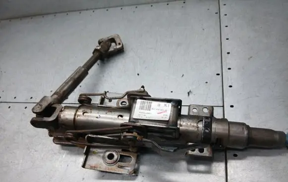 Skoda Octavia Mk1 (1U) Steering wheel column trim 8L1419501AT