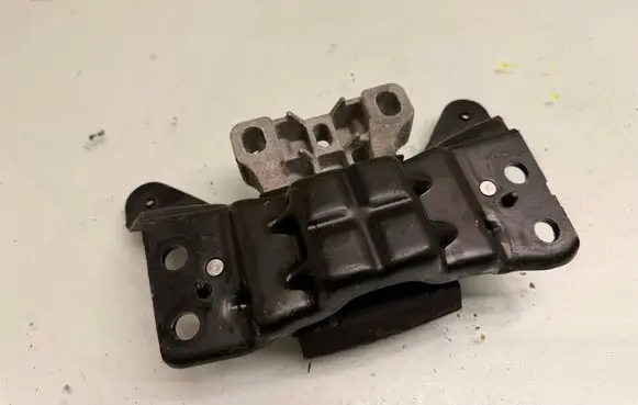Skoda Octavia Mk3 (5E) Gearbox mount 5Q0199555S