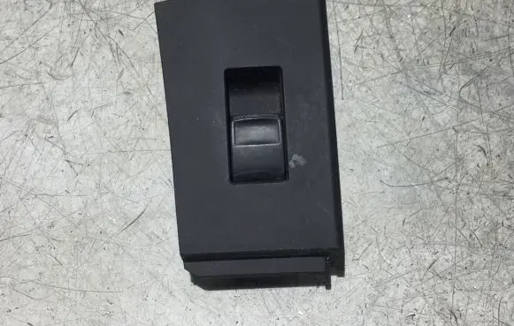 Toyota Auris E180 Electric window control switch 7427202630 GEO25334