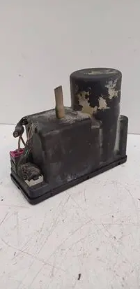 Audi A4 S4 B5 8D Vacuum pump 4A0862257A