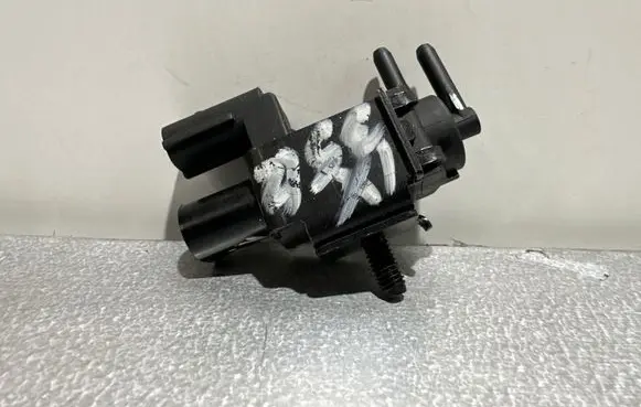 Hyundai ix35 Vacuum valve 