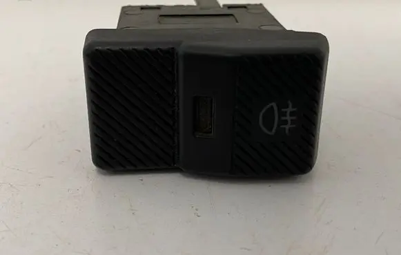 Fog light switch