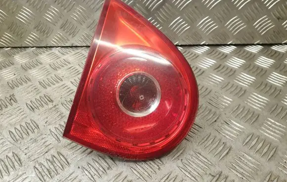 Volkswagen Golf V Tailgate rear/tail lights 1K6945093E
