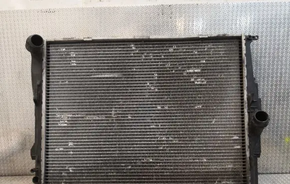 BMW 3 E90 E91 Coolant radiator 7553111
