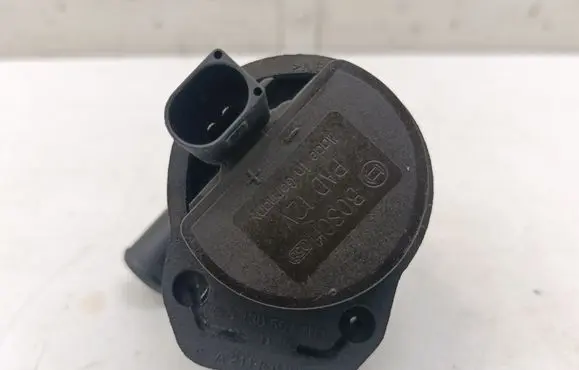 Mercedes-Benz CLA C117 X117 W117 Electric auxiliary coolant/water pump A2118350028