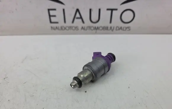 Renault Clio II Fuel injector 873774