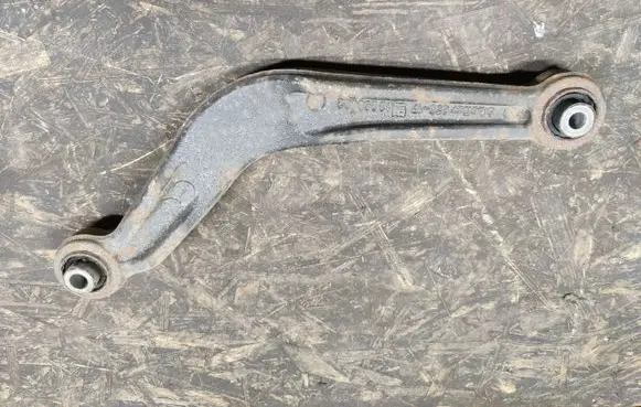 Chevrolet Malibu Rear traction arm rod 13268882