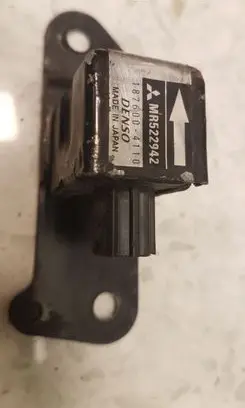 Mitsubishi Pajero Sport I Airbag deployment crash/impact sensor MR522942 1876004110