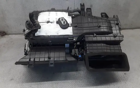 Hyundai i30 Interior heater climate box assembly 