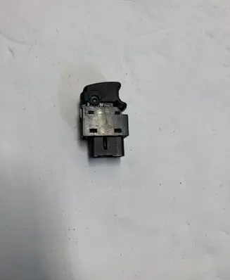 Hyundai Tucson JM Electric window control switch