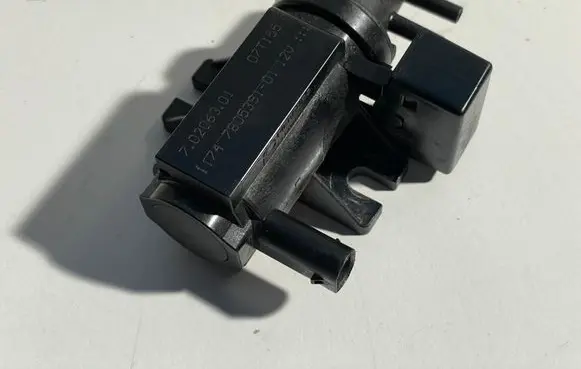 BMW 1 E81 E87 Turbo solenoid valve 1174780539101 7805391