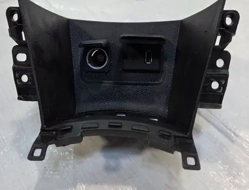 Opel Mokka 12 V Socket (front) 95080702