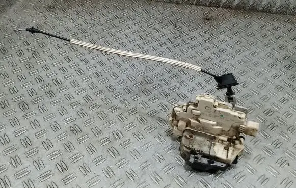 Audi A6 S6 C6 4F Front door lock 4F1837016