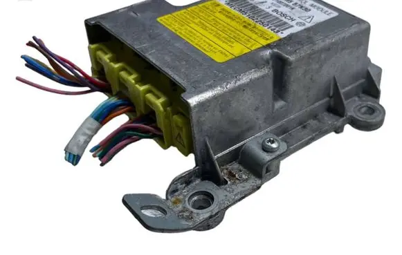 Mazda 3 II Airbag control unit/module BCM557K30 F01G07201K