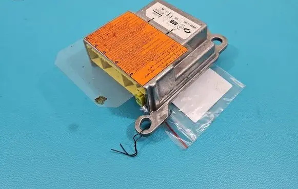 Renault Koleos I Airbag control unit/module 609228800 IMPRK1408598