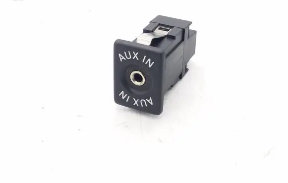 Volkswagen Jetta VI AUX in-socket connector 5M0035724
