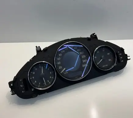 Speedometer (instrument cluster)