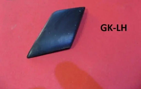 Rear fender molding trim