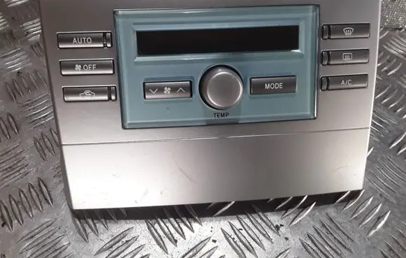 Toyota Corolla Verso AR10 Climate control unit 559000F020 559020F010C