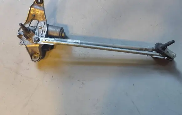Audi Q3 F3 Front wiper linkage and motor 83B955023D